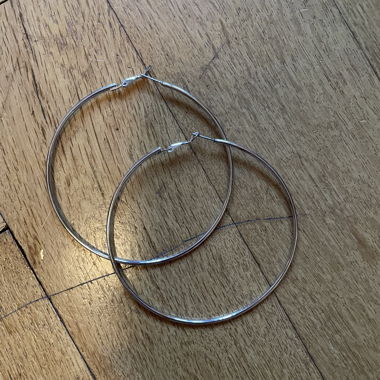 Créoles couleur argent (hoops)