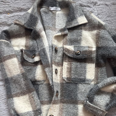 Myona Jacke