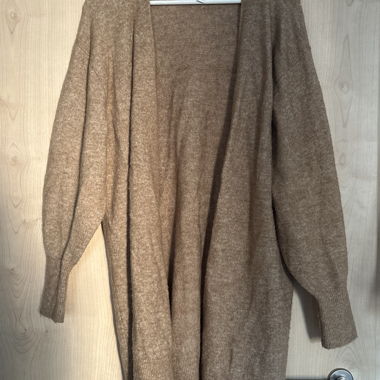 Cardigan en maille marron