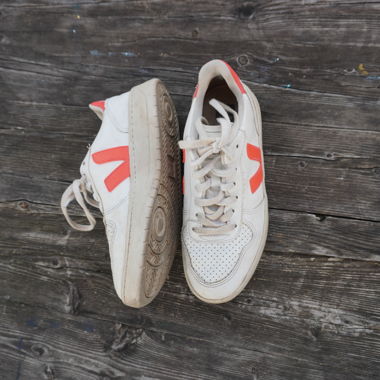 Veja V-10 Ledersneaker