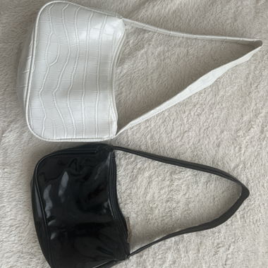 2 Pockets