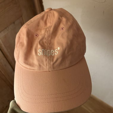 Peach-coloured Snipes Baseball Cap