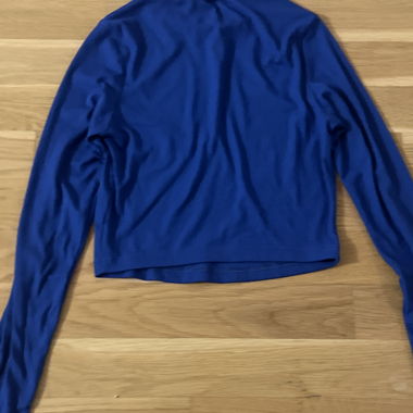Blauer Croptop