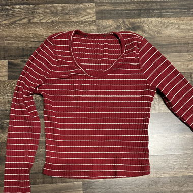 Gestreiftes Langarmshirt