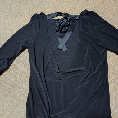 Top nero maniche 3/4 schiena scoperta