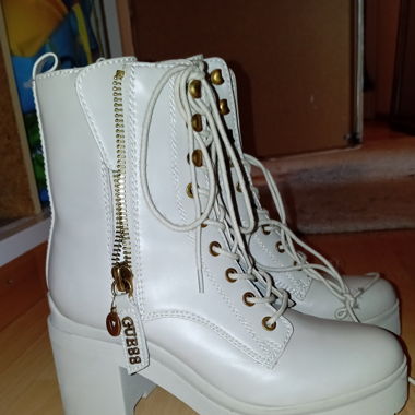 Guess Stiefeletten