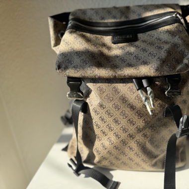Rucksack guess 