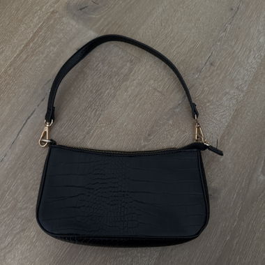 Black leather bag from New Yorker