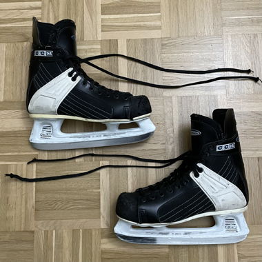 CCM ice skates