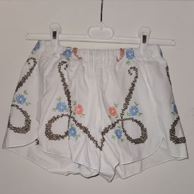 Orsina à... White Pants, Hand embroidered 