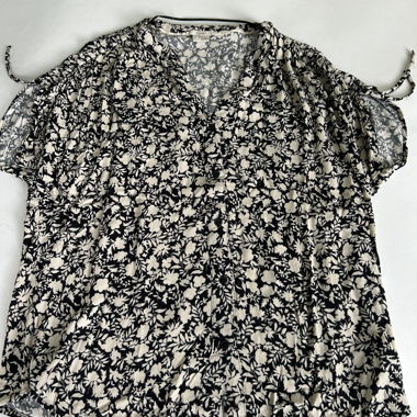 ESPRIT floral blouse