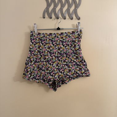 Shorts taille haute à fleurs