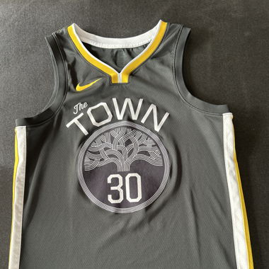 The Town maillot 