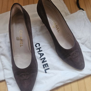 Chanel pumps