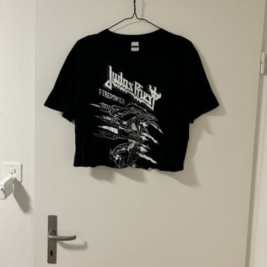 Judas Priest Band T-Shirt (cropped)