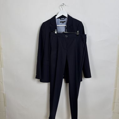 Comma navy blazer pants set