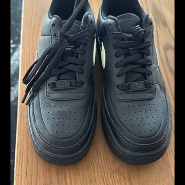 Nike Air Force Schwarz Neu Gr 36