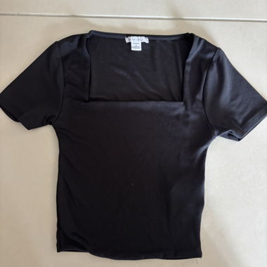 Schwarzes Crop-Top