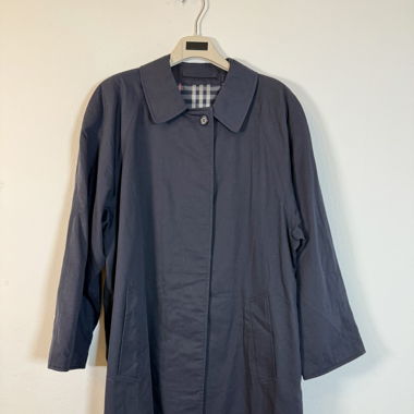 Burberrys Vintage 90s Trench 