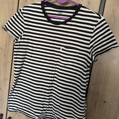 Levi's striped T-shirt