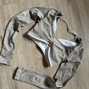 TEVEO Contrastline Longsleeve Creme
