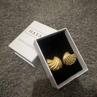 Gold-coloured HAYAL stud earrings