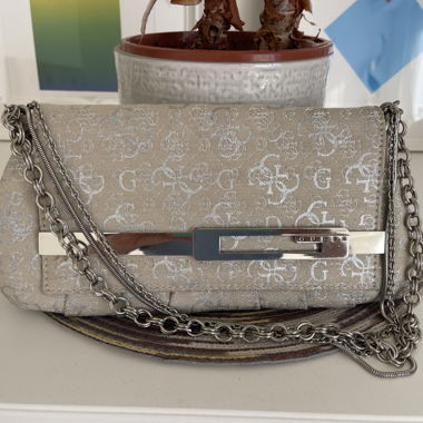 Sac bandoulière Guess argenté