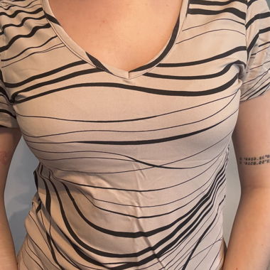 beige/schwarzes Top