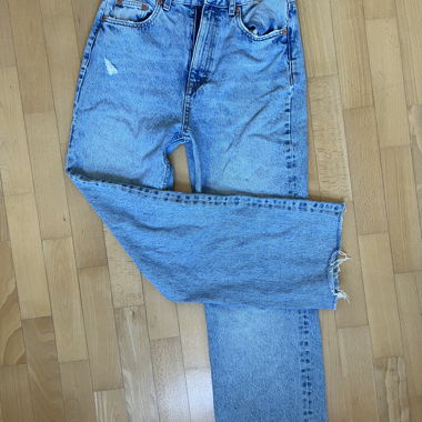 Jeans Pull&Bear azzurro chiaro, taglia 38