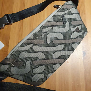 Marsupio Guess
