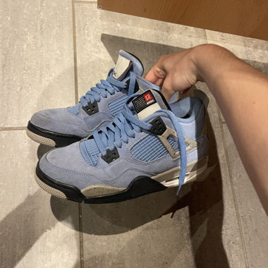 Air Jordan 4