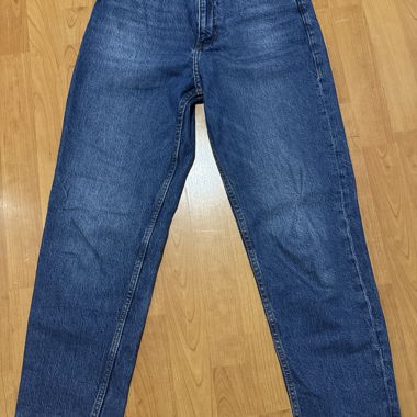 Straight Leg Jeans 