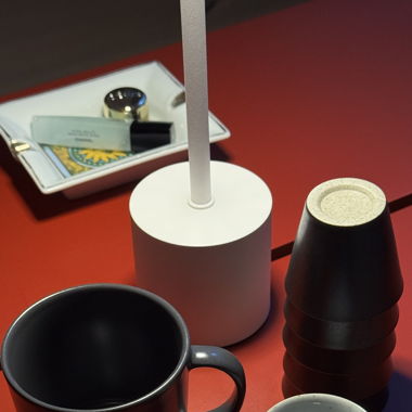 Lot 1 tasses et 6 mini tasses 