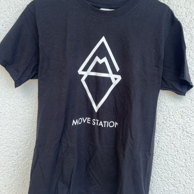 T-shirt Move Station
