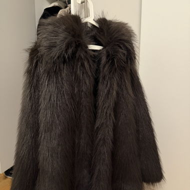 Cappotto in eco-pelliccia Selected