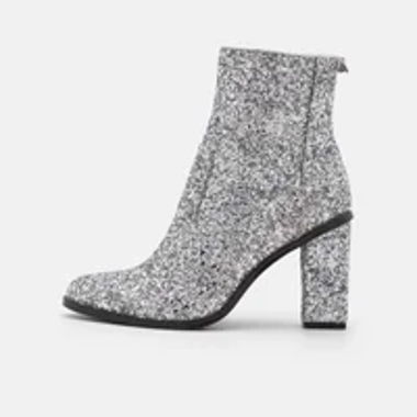 Zoe-Stiefeletten mit Chevron-Muster – silber