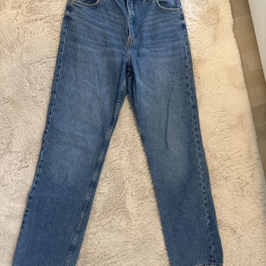 Gerade Jeans in Blau mit hoher Taille