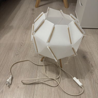 Lampe à pieds