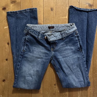 Flared jeans 