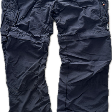Wanderhose, die sich in eine kurze Hose verwandeln lässt