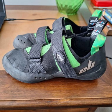 Nuove scarpette da arrampicata EB