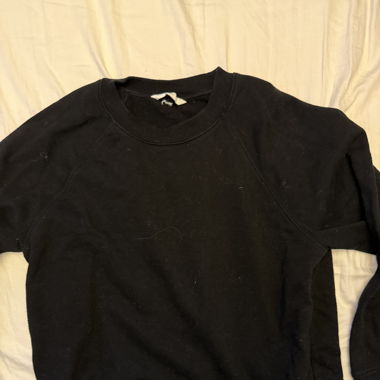 Basic Black Sweater - H&M