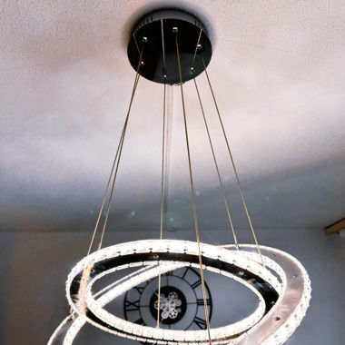 Moderne Hängelampe mit zwei Ringen, neuwertig