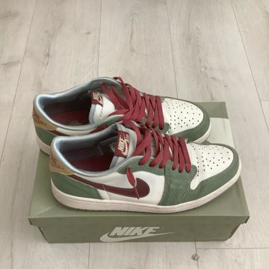 Jordan 1 Retro low OG Year of the Dragon (2024)