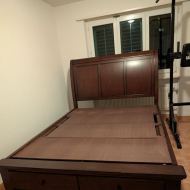 100% wooden Queen bed only