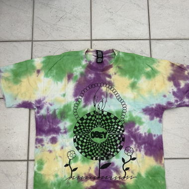 obey t-shirt