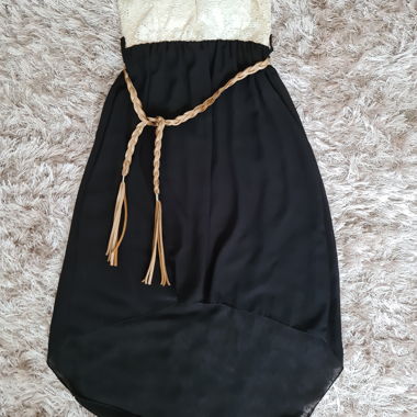 Robe noire sans bretelles