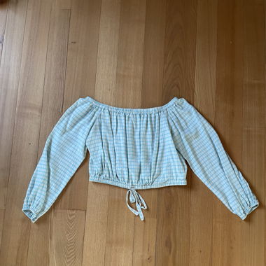 Off shoulder, crop blouse