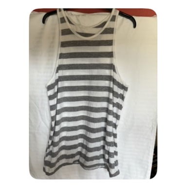 Set graue Tanktops