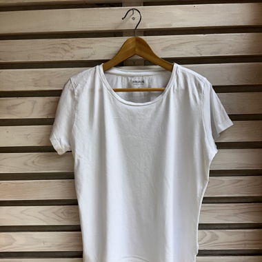 weisses Basic T-Shirt